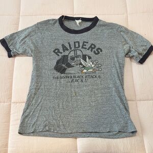 Vintage Gray Raiders Graphic T-Shirt